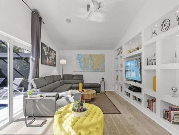 Luxury Cape Coral Retreat - 4 Bedroom Home with Private Pool